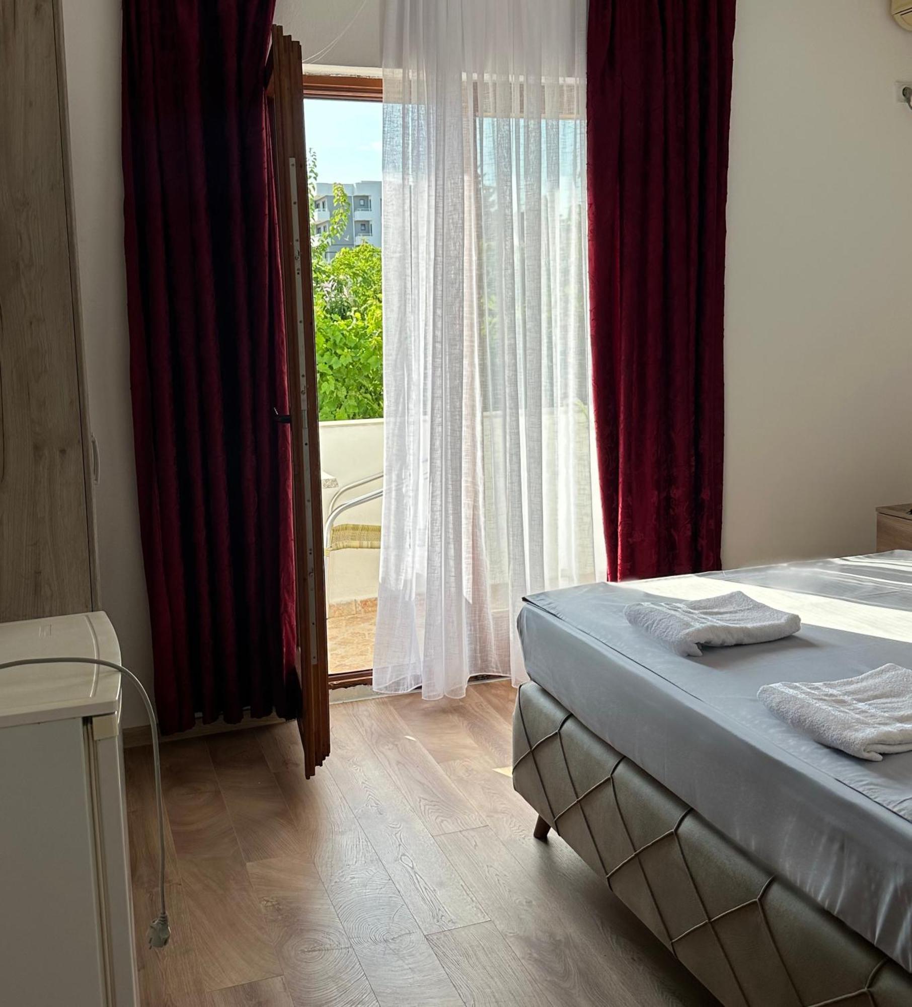 Rooms Ajllin Ulcinj Exterior photo